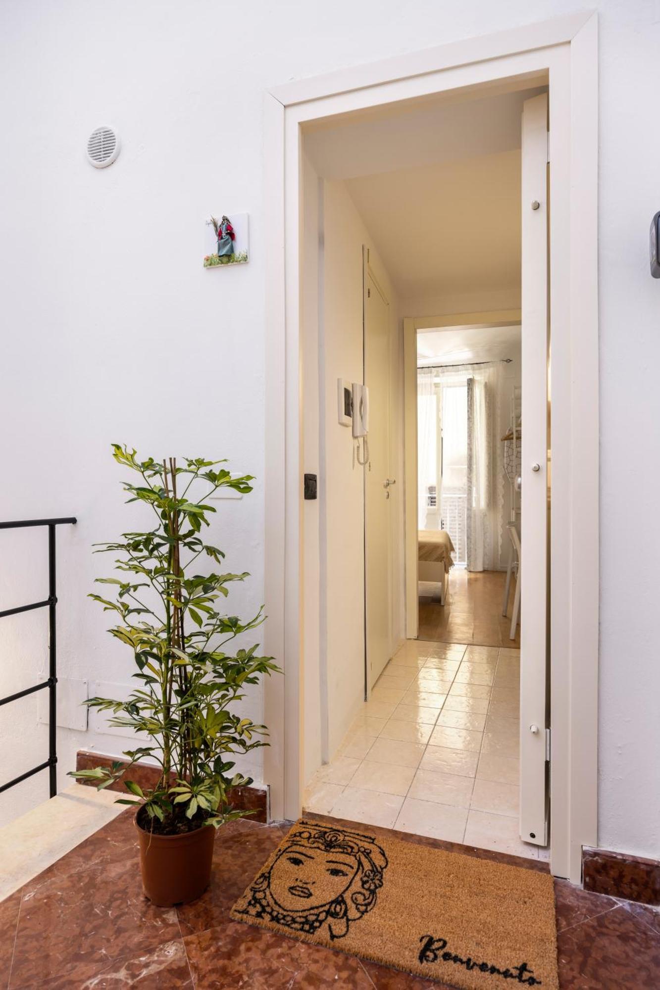 Agata E Rosalia 2 Bedroom Flat At The Quattro Canti パレルモ エクステリア 写真