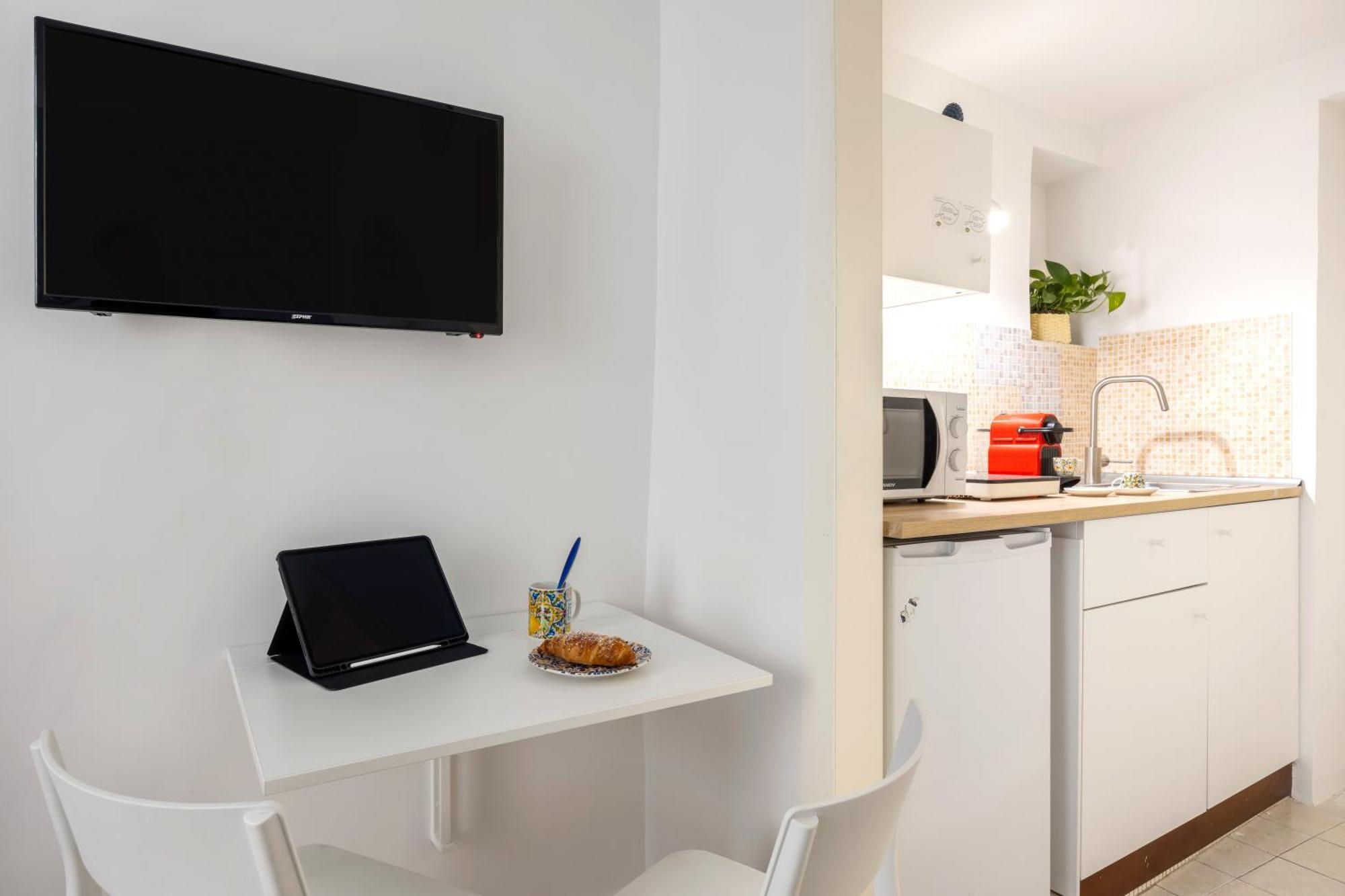 Agata E Rosalia 2 Bedroom Flat At The Quattro Canti パレルモ エクステリア 写真
