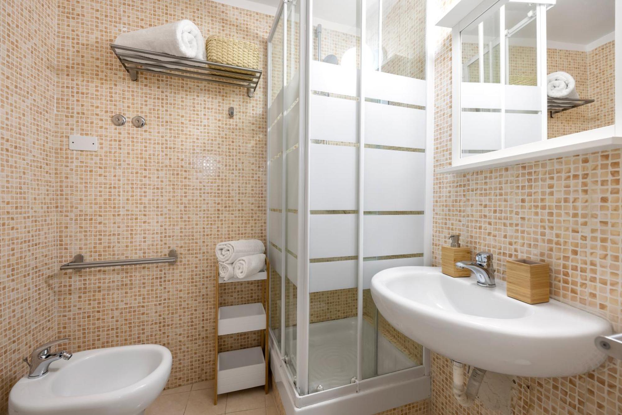 Agata E Rosalia 2 Bedroom Flat At The Quattro Canti パレルモ エクステリア 写真