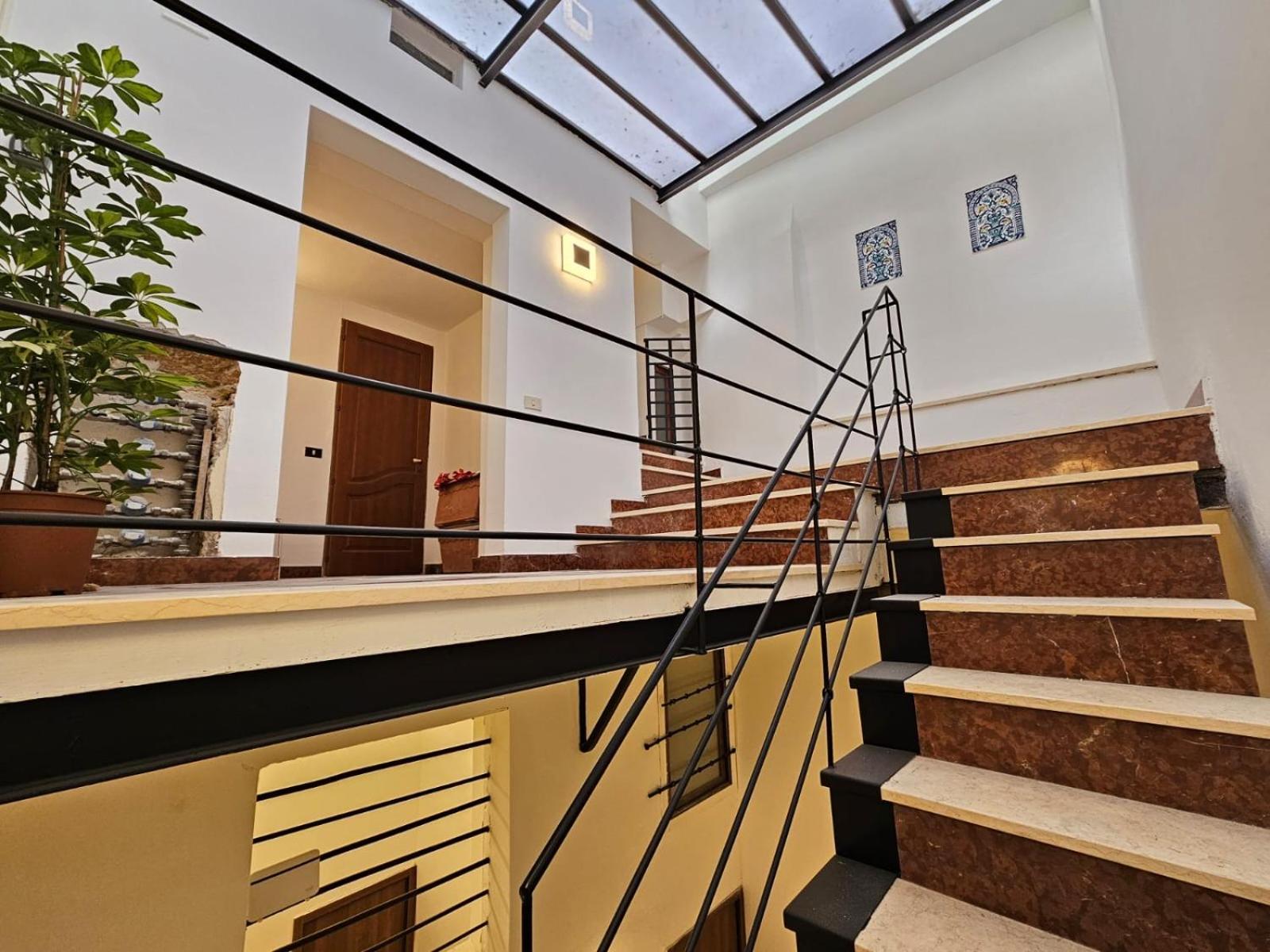 Agata E Rosalia 2 Bedroom Flat At The Quattro Canti パレルモ エクステリア 写真